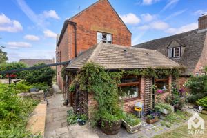 Photo 15- click for photo gallery